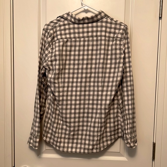 Banana Republic Womens soft wash checkered flannel button up. - Picture 3 of 3